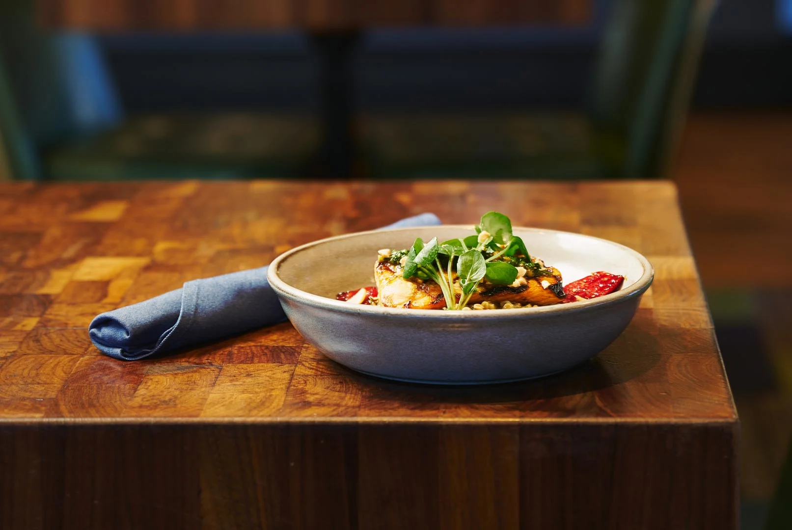 Restaurant dish photographed under controlled artificial lighting, highlighting colors and textures.
